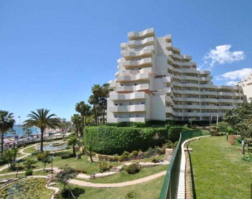 Precioso Apartamento Con Piscinas Y Vistas Al Mar. Benalmádena Exteriér fotografie